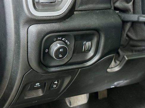Used 2020 RAM 1500 Big Horn AWD/4WD image 16
