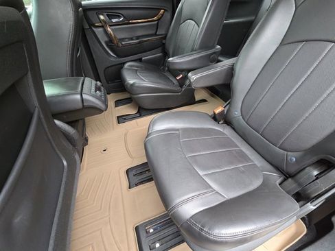 Used 2015 GMC Acadia Denali image 17