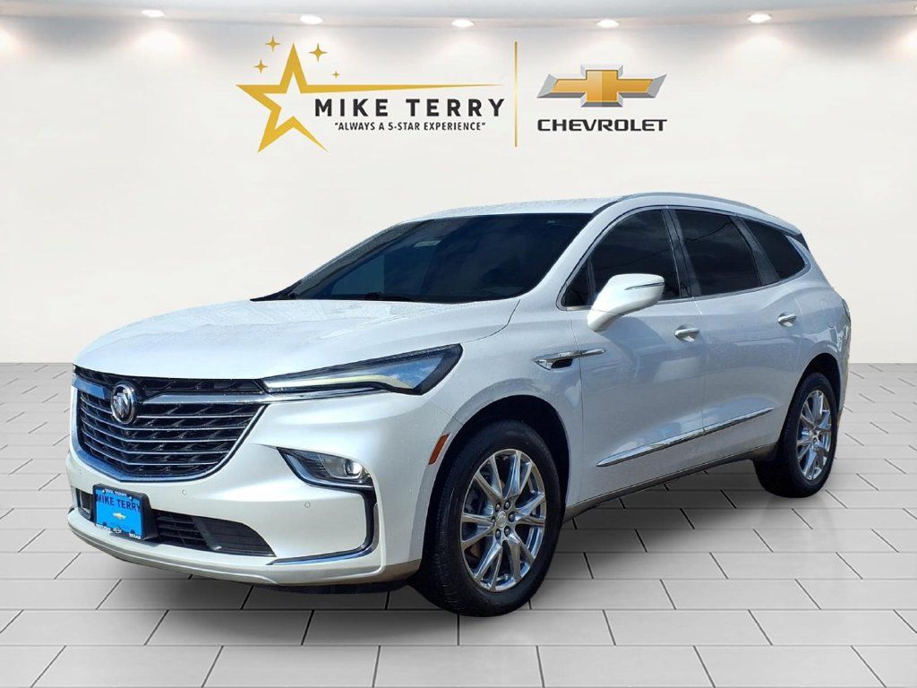Used 2022 Buick Enclave Premium w/ Surround and Sites Package FWD image 1