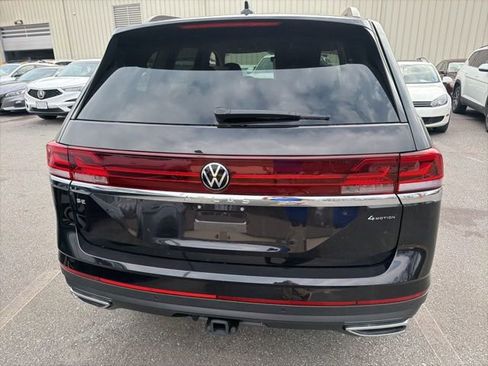 New 2026 Volkswagen Atlas SE image 2