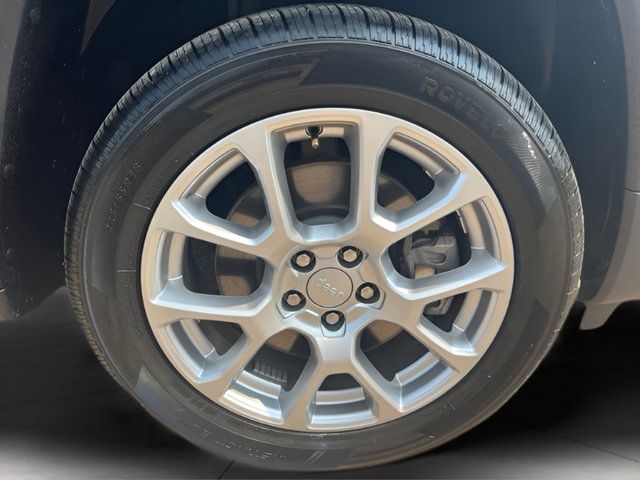 Used 2023 Jeep Compass Latitude AWD/4WD image 11