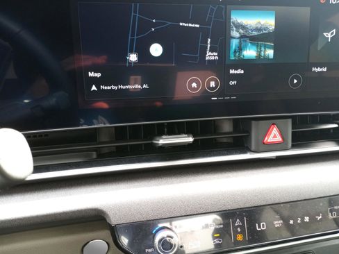 New 2026 Kia Carnival SX FWD image 17