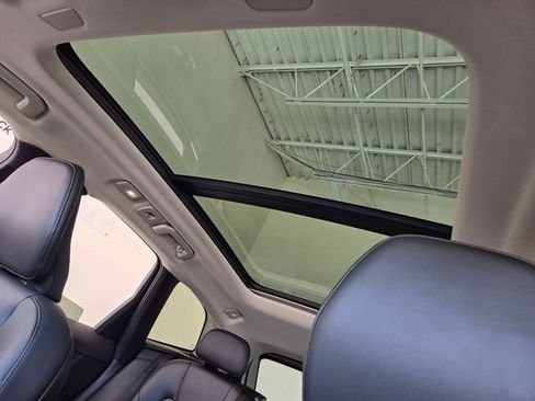 Certified 2023 Volvo XC60 B5 Core w/ Climate Package image 12