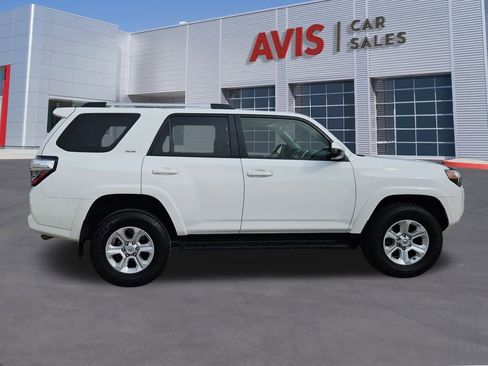 Used 2024 Toyota 4Runner SR5 image 7