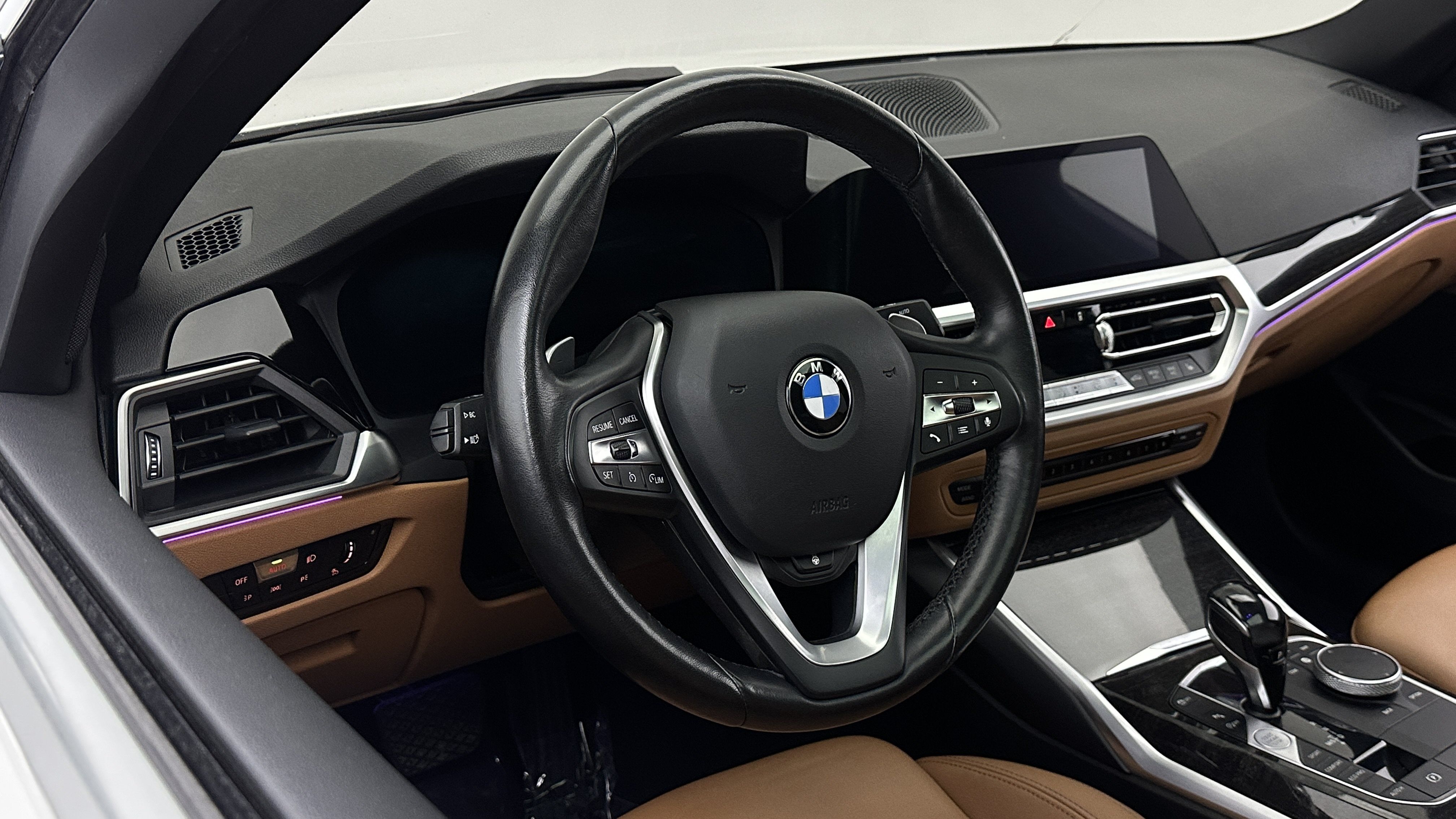 Used 2021 BMW 330i xDrive Sedan w/ Premium Package AWD/4WD image 11