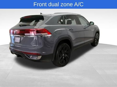 Used 2024 Volkswagen Atlas Cross Sport SE AWD/4WD image 6