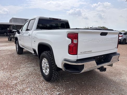 Used 2020 Chevrolet Silverado 2500 LTZ AWD/4WD image 3