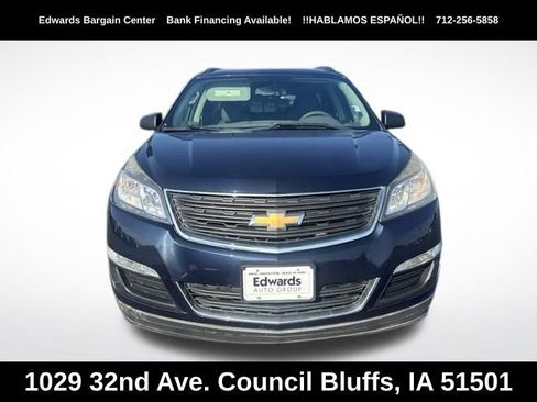 Used 2016 Chevrolet Traverse LS FWD image 2