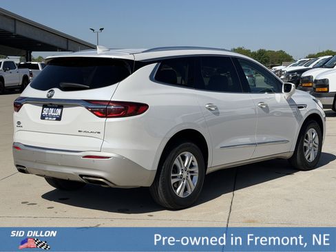 Used 2018 Buick Enclave Premium w/ Trailering Package FWD image 4