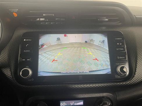 Used 2021 Nissan Kicks SV FWD image 17