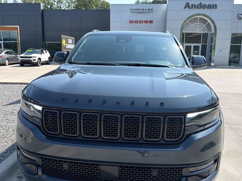 Used 2025 Jeep Wagoneer Series II w/ Premium Group I AWD/4WD image 8