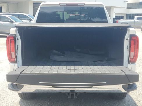 Used 2019 GMC Sierra 1500 SLT w/ SLT Premium Package AWD/4WD image 13
