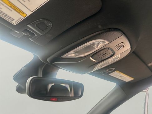 Used 2024 Jeep Compass Latitude image 19