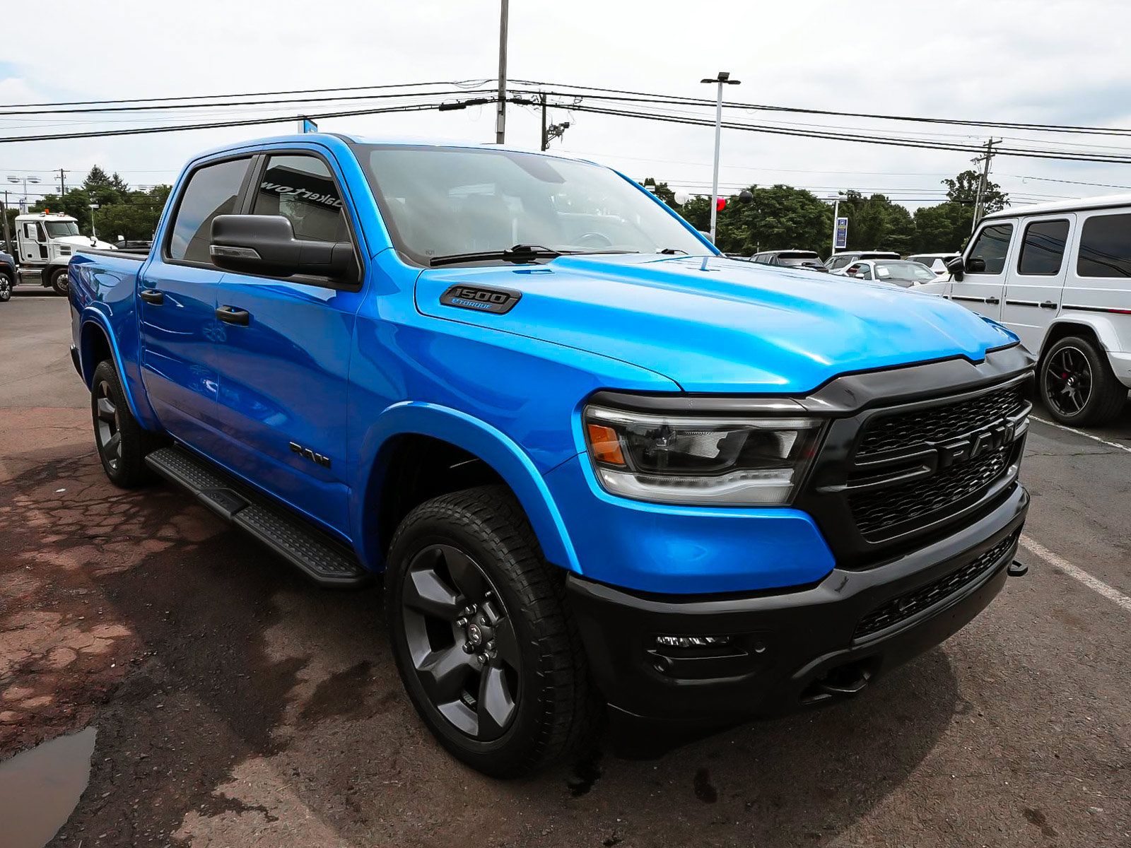 Used 2023 RAM 1500 Big Horn AWD/4WD image 3