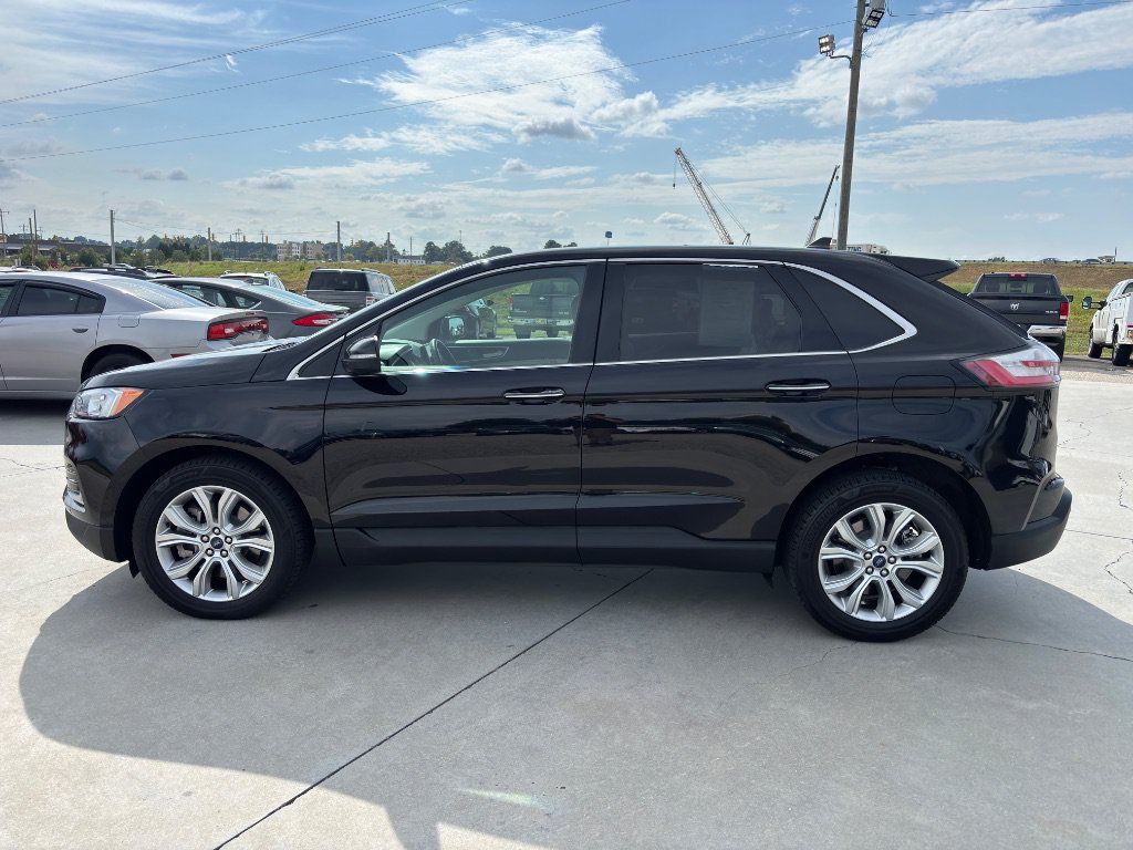 Used 2021 Ford Edge Titanium w/ Class II Trailer Tow Package AWD/4WD image 7