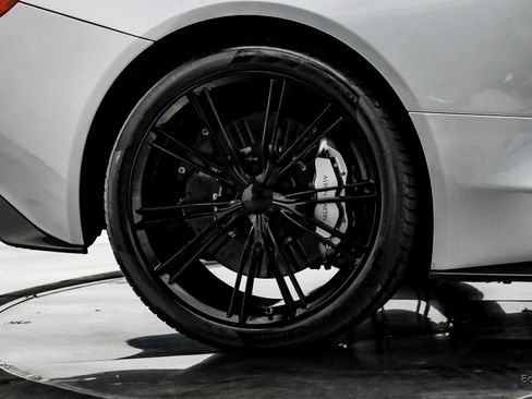 Used 2014 Aston Martin Vanquish Coupe image 53