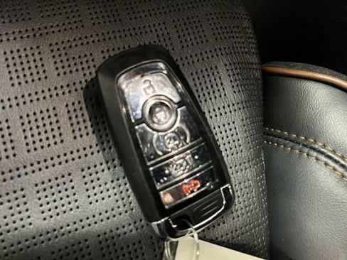 Used 2025 Lincoln Aviator Black Label w/ Jet Appearance Package image 36