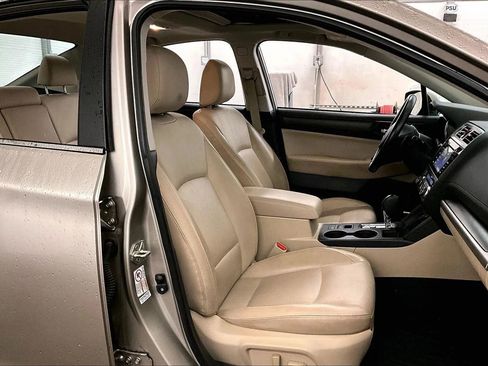 Used 2015 Subaru Legacy 2.5i Limited image 8