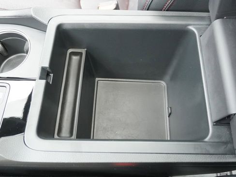 Used 2025 Honda Pilot Black Edition image 21