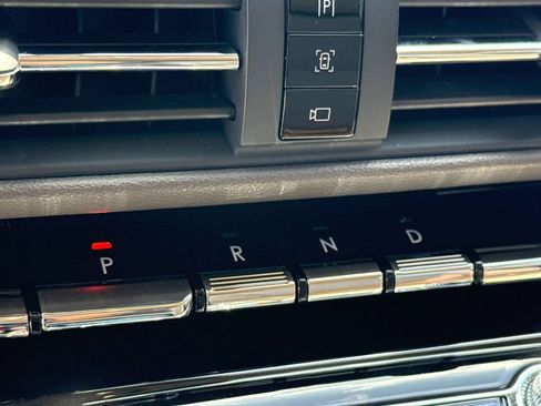 Certified 2022 Lincoln Corsair FWD w/ Equipment Group 101A image 33