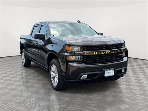 Used 2021 Chevrolet Silverado 1500 Custom w/ Safety Confidence Package AWD/4WD image 1