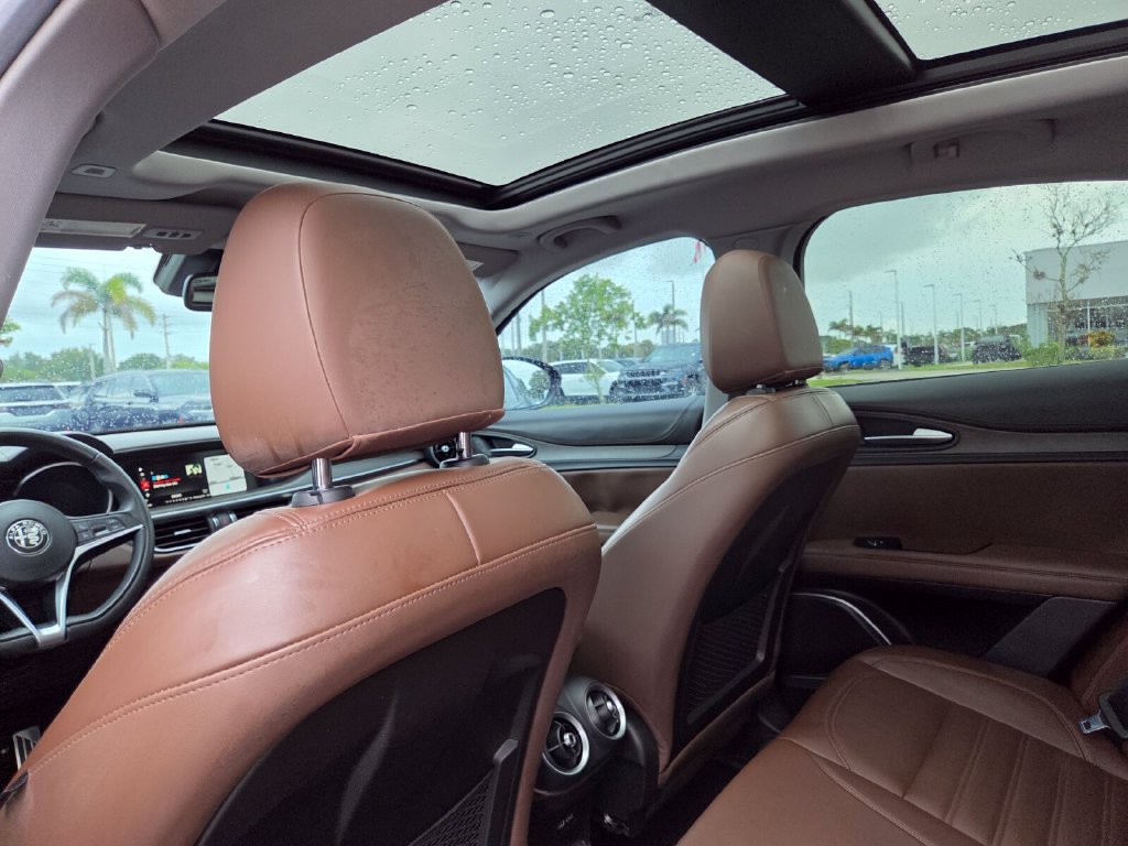 Used 2019 Alfa Romeo Stelvio Ti Lusso w/ Quick Order Package 22X Lusso AWD/4WD image 24