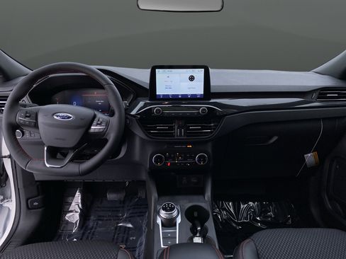 New 2026 Ford Escape ST-Line w/ Cold Weather Package AWD/4WD image 5