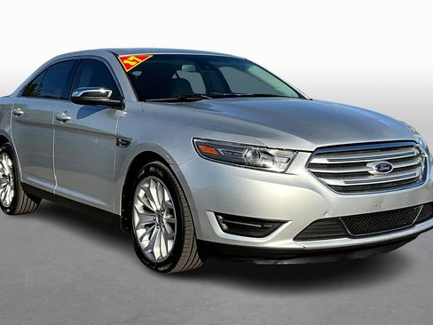 Used 2017 Ford Taurus Limited image 10