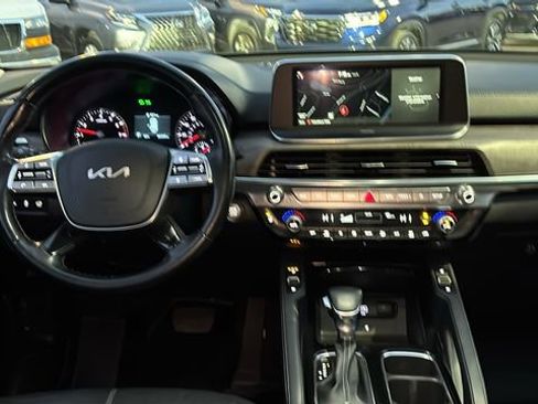 Used 2022 Kia Telluride EX w/ EX Premium Package image 7