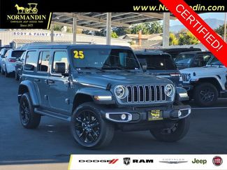 Certified 2025 Jeep Wrangler Unlimited Sahara AWD/4WD video 1