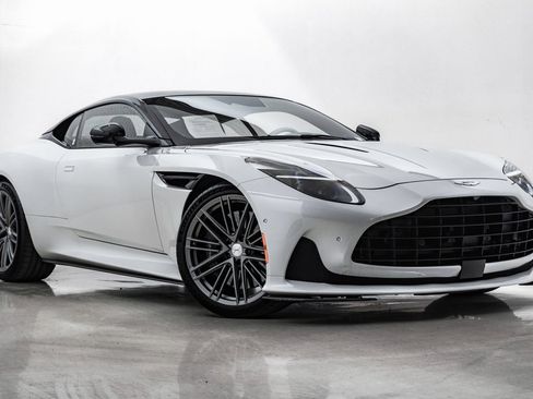 Used 2024 Aston Martin DB12 Coupe image 1
