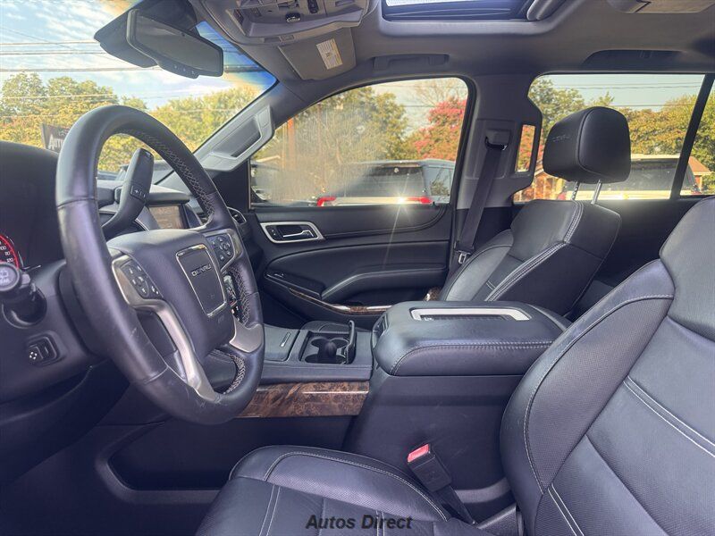 Used 2015 GMC Yukon 4x4 Denali w/ Premium Package w/ Premium Package image 18