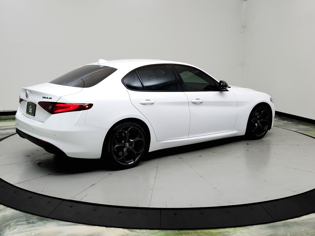 Used 2019 Alfa Romeo Giulia w/ Nero Edizione RWD image 5