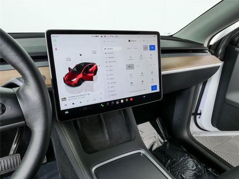 Used 2023 Tesla Model Y Long Range AWD/4WD image 12