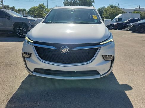 Used 2024 Buick Enclave Essence w/ Sport Touring Edition image 3