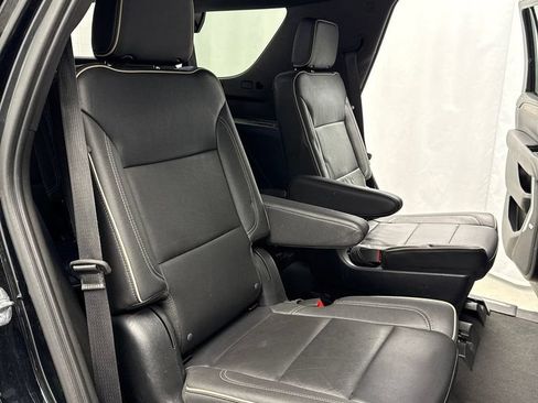 Used 2023 Chevrolet Tahoe Premier AWD/4WD image 28