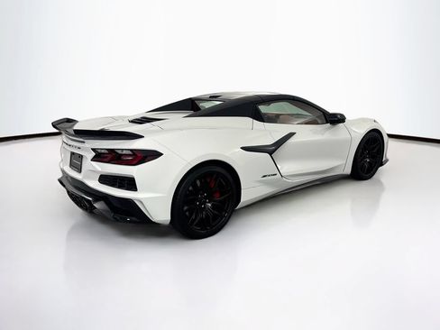 Used 2024 Chevrolet Corvette Z06 w/ Stealth Interior Trim Package RWD image 33