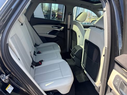 Used 2025 Audi Q5 Premium Plus w/ Premium Plus AWD/4WD image 27