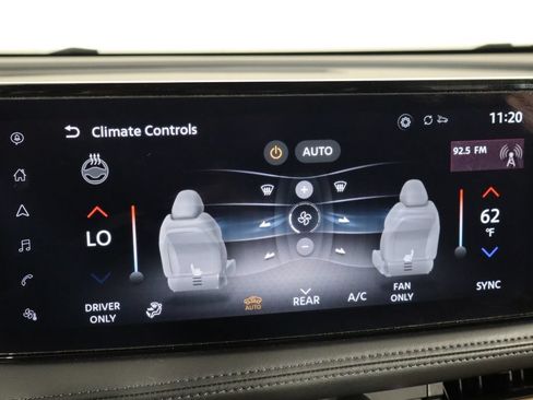 Used 2024 Nissan Ariya AWD image 37