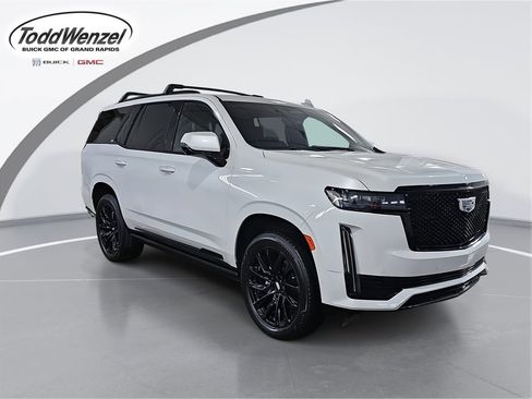 Used 2022 Cadillac Escalade Sport Platinum w/ LPO, ONYX Package image 1