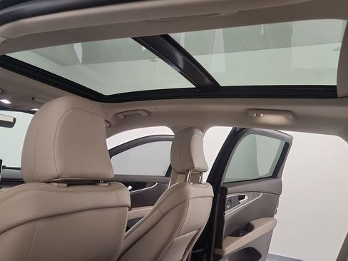 Used 2023 Lincoln Nautilus Reserve w/ Equipment Group 201A image 15