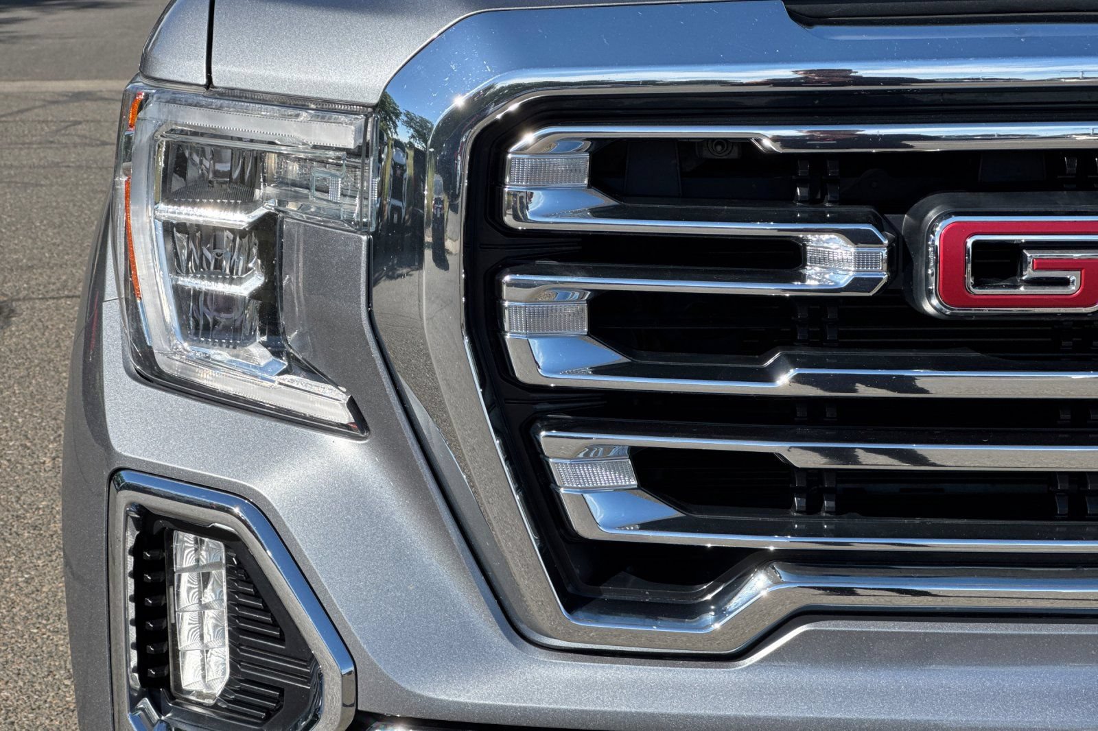 Used 2020 GMC Sierra 1500 SLT w/ SLT Premium Plus Package AWD/4WD image 45