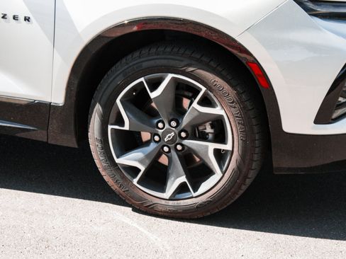 Used 2021 Chevrolet Blazer RS w/ Enhanced Convenience Package AWD/4WD image 4