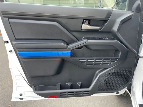 Used 2024 Toyota Tacoma TRD Sport image 18