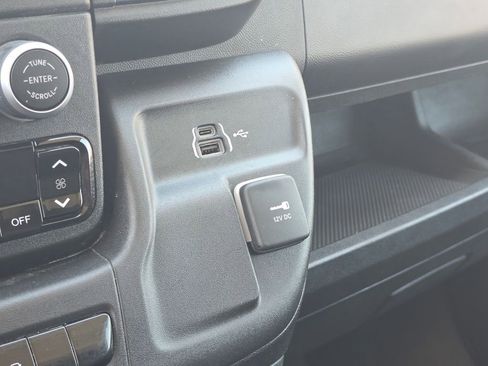 Used 2023 RAM ProMaster 2500 FWD image 28