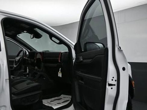 Used 2025 Ford Ranger Raptor AWD/4WD image 15