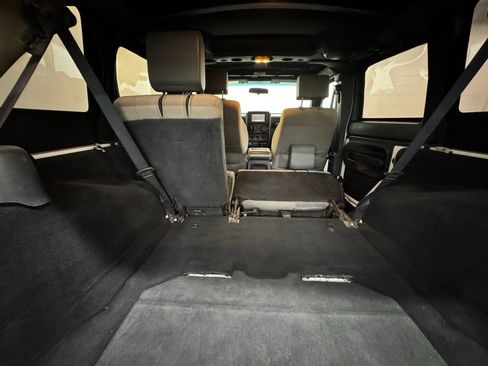 Used 2010 Jeep Wrangler Unlimited Sport AWD/4WD image 26