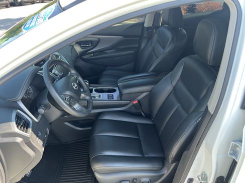 Certified 2023 Nissan Murano SV w/ SV Midnight Edition Package FWD image 13