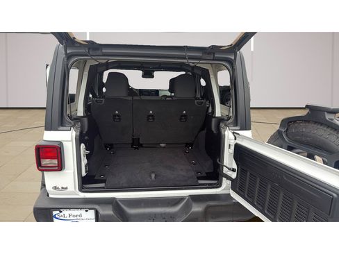 Used 2025 Jeep Wrangler Unlimited Sport AWD/4WD image 21