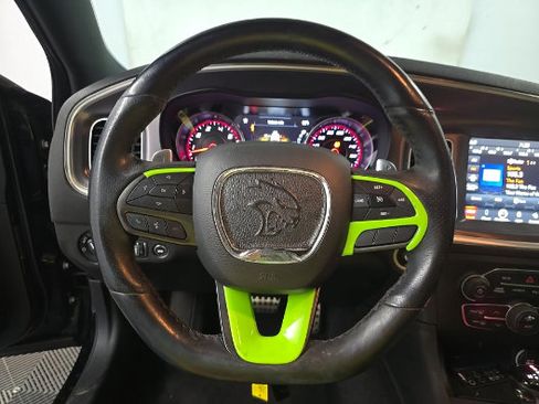 Used 2020 Dodge Charger Scat Pack w/ Dynamics Package RWD image 6